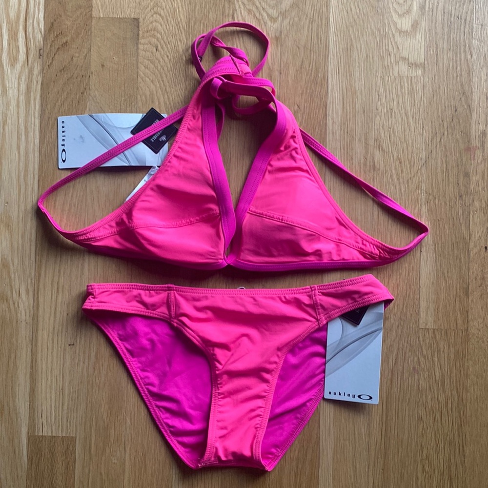 OAKLEY SYNERGY SOLID HIPSTER  BOTTOM & CROSSBACK BIKINI TOP SMALL NEW